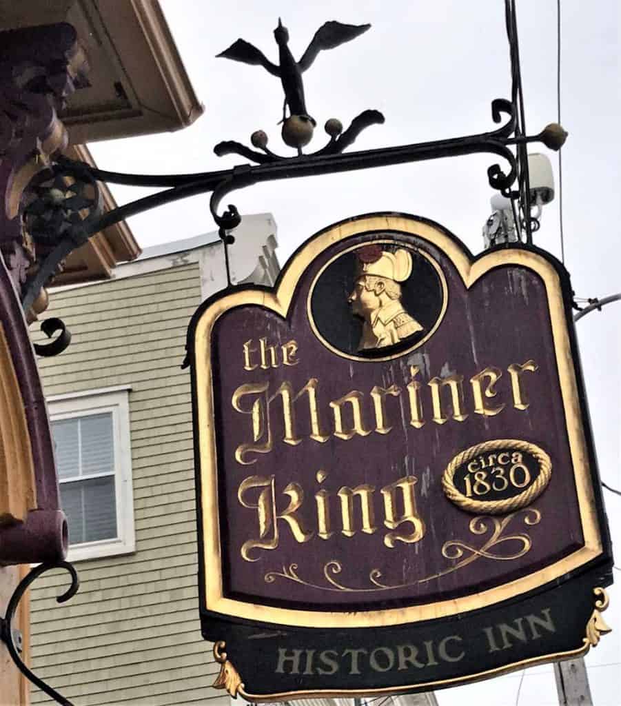 Sign at The Mariner King