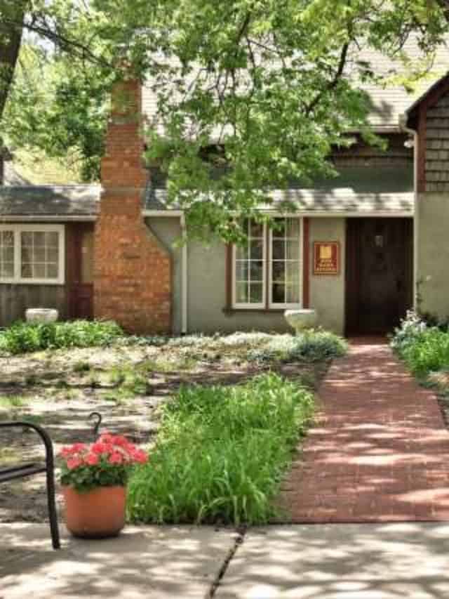 Activities in Lindsborg, Kansas Story