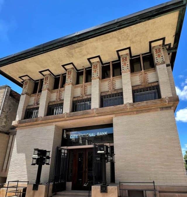 Historic Park Inn in Mason City, Iowa Story