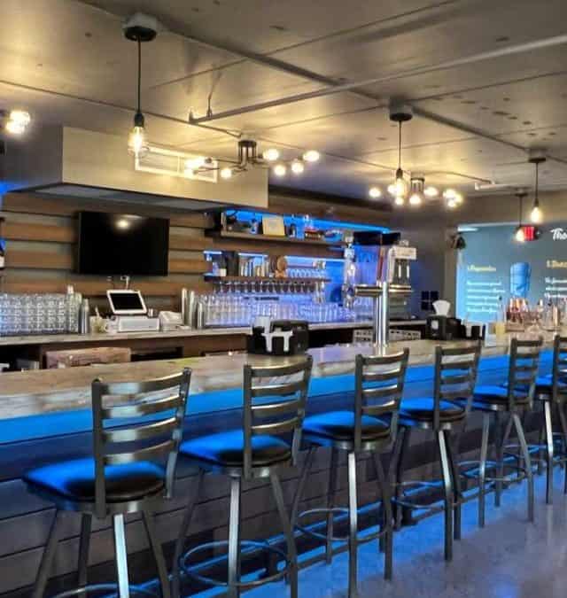 Places to Eat and Drink in Clear Lake, Iowa Story