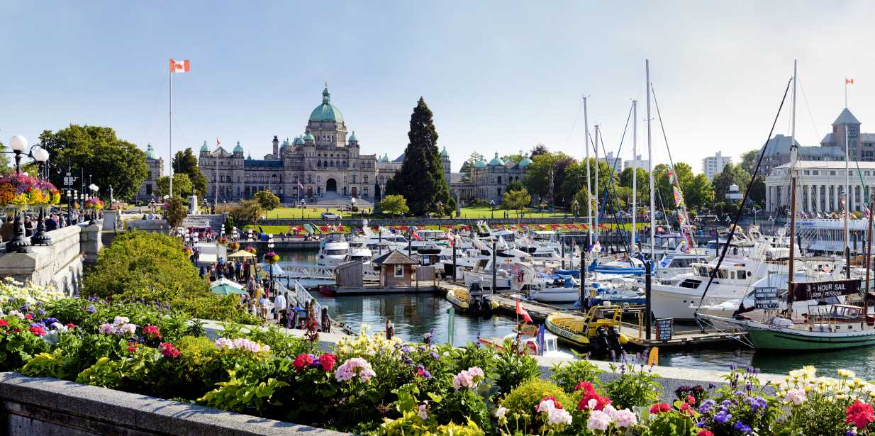 Inner-Harbour-and-BC-Parliament-Building