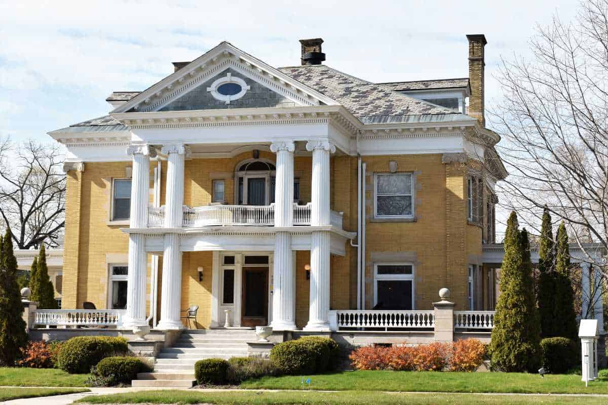 Front exterior view of Cartier Mansion Bed and Breakfast