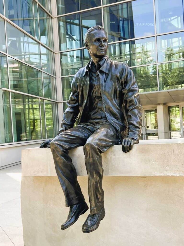 Statue of Neil Armstrong at Purdue University