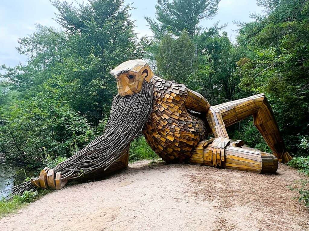 Benny the Beard Fisher by Thomas Dambo