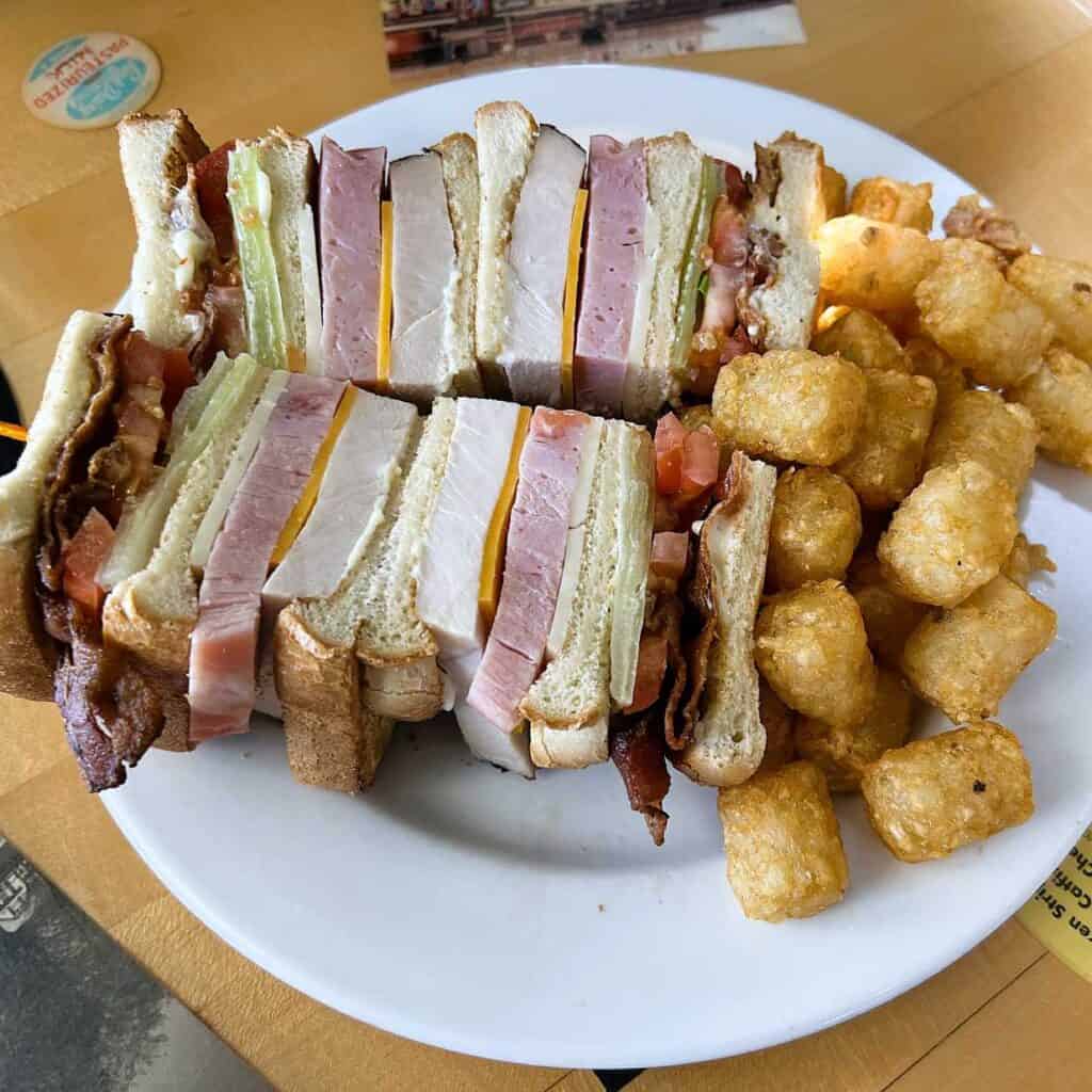 House of Flavors - Club Sandwich
