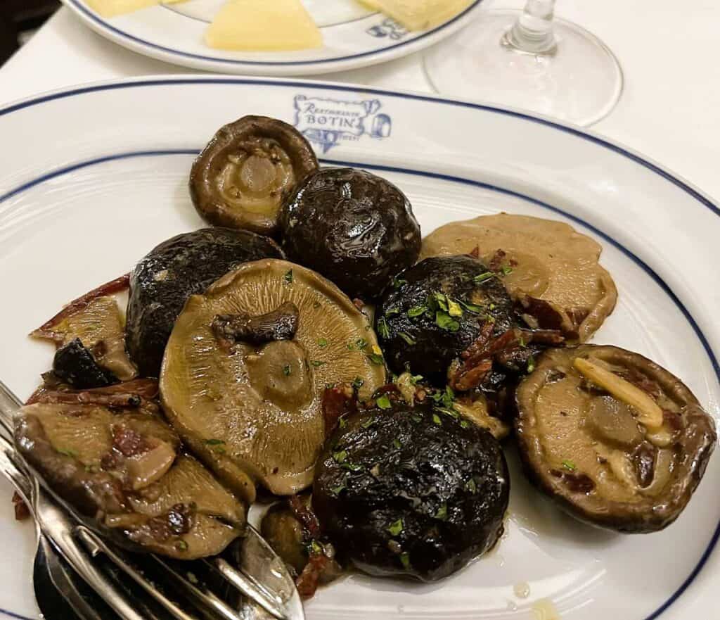 Segovian Mushrooms with Ham