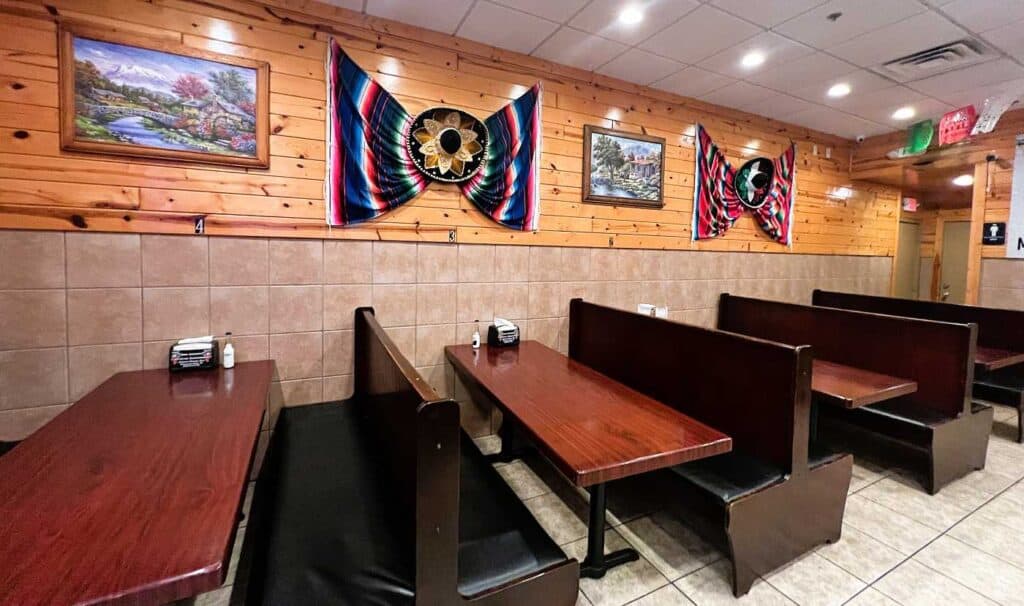 San Antonio Restaurant Dining Room Photo Credit: Amy Piper/Follow the Piper