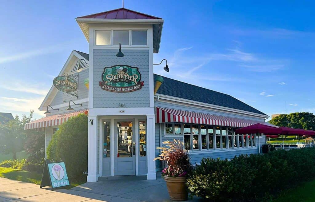 South Pier Parlor Exterior Photo Credit: Amy Piper/Follow the Piper